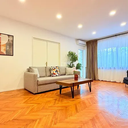 Grand Living - Spacious 3 Bedroom Near Kiseleff Park * Bukarest