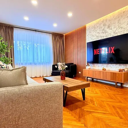 Apartment Grand Living - Spacious 3 Bedroom Near Kiseleff Park